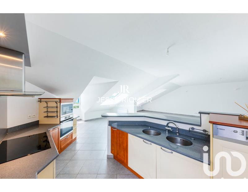 Duplex - 131 m² - 6 pièces