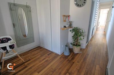 Appartement - 79 m² - 5 pièces