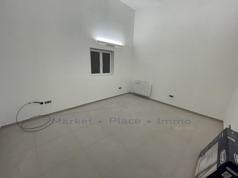 Bureau - 271 m² - 3 pièces