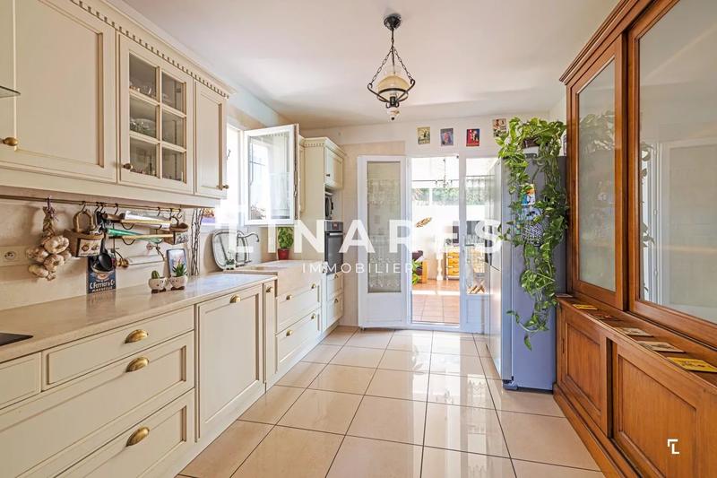 Villa - 150 m² - 4 pièces