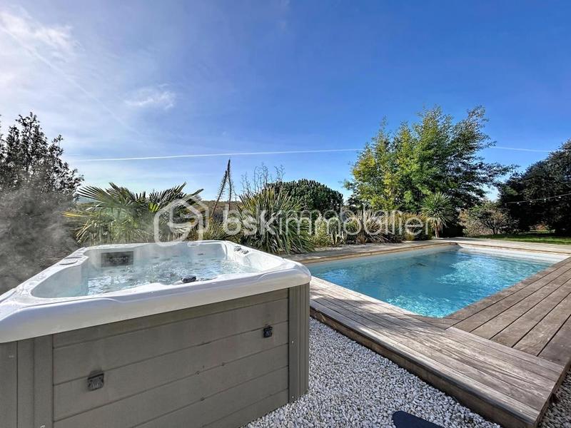 Maison - 156 m² - 5 pièces