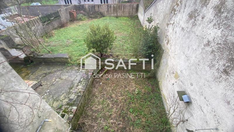 Maison - 180 m² - 5 pièces