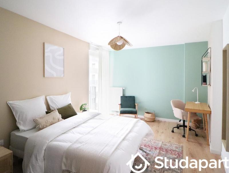 Chambre - 13 m² - 1 pièce