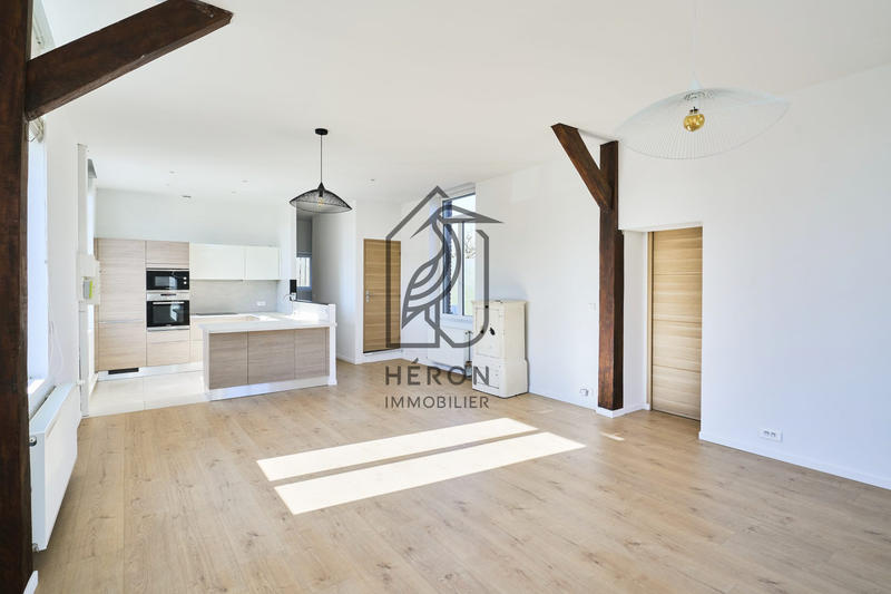 Maison - 104 m² - 4 pièces