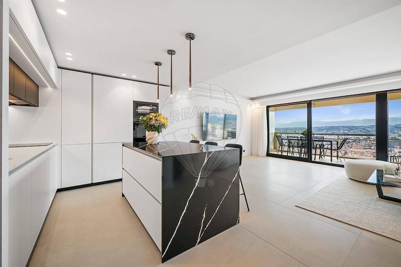 Appartement - 84 m² - 3 pièces