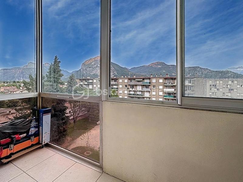 Appartement - 57 m² - 3 pièces