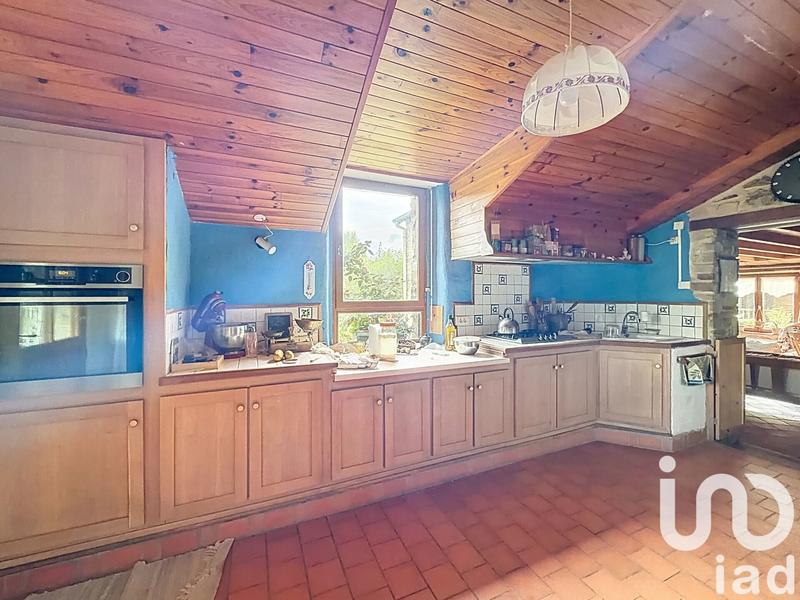 Maison - 205 m² - 7 pièces