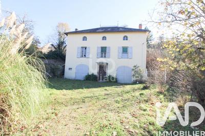 Maison - 195 m² - 6 pièces