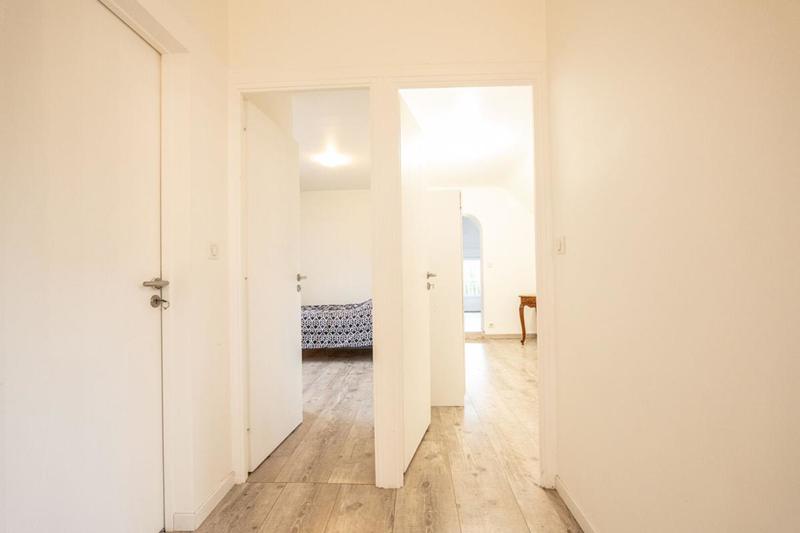 Maison - 232 m² - 8 pièces