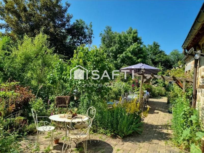 Maison - 200 m² - 10 pièces