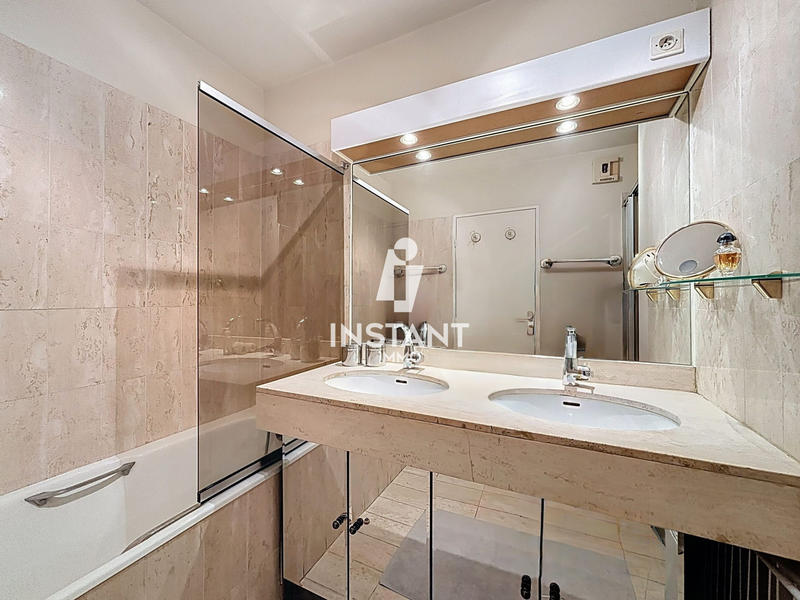 Appartement - 90 m² - 4 pièces