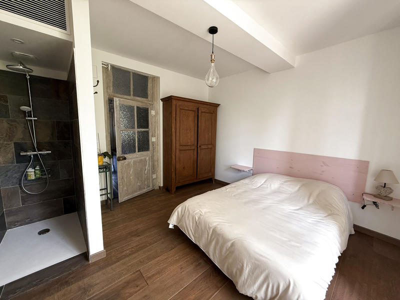 Propriété - 276 m² - 15 pièces