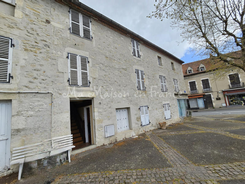 Maison - 140 m² - 7 pièces