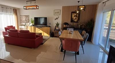 Maison - 93 m² - 4 pièces