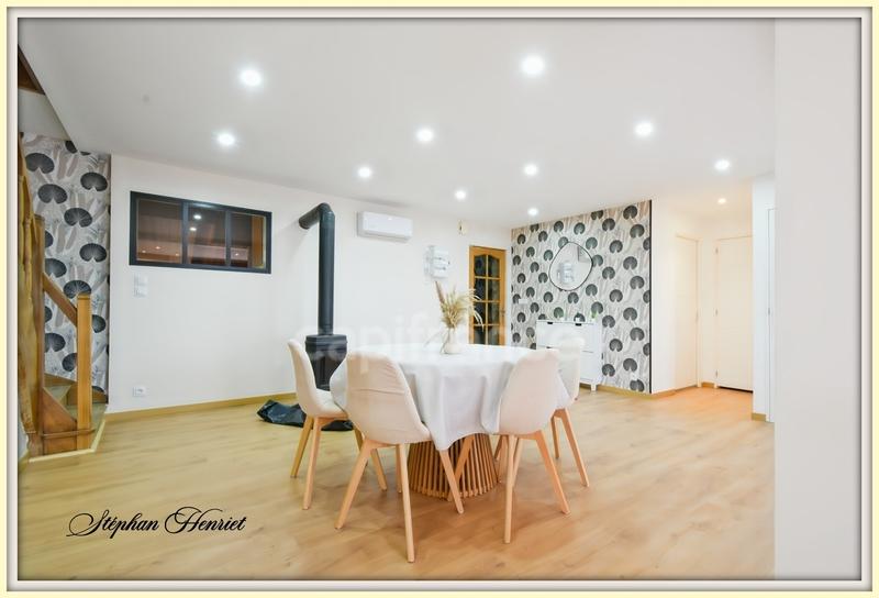 Maison - 156 m² - 8 pièces