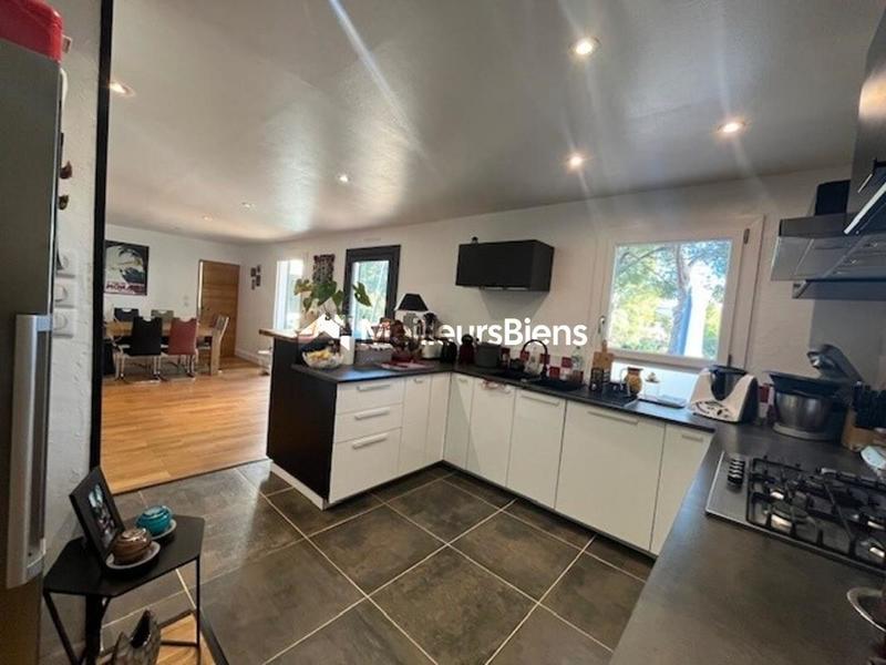 Villa - 193 m² - 6 pièces