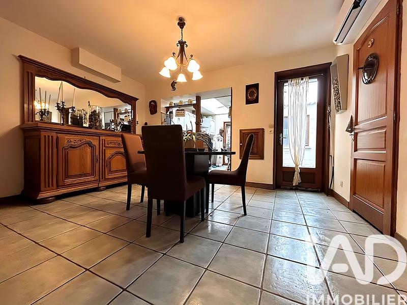 Maison - 89 m² - 5 pièces