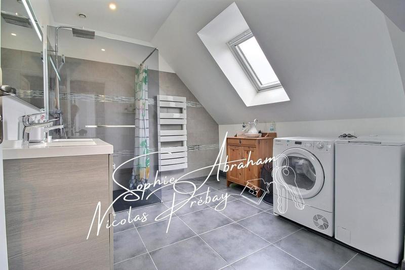 Maison - 141 m² - 6 pièces