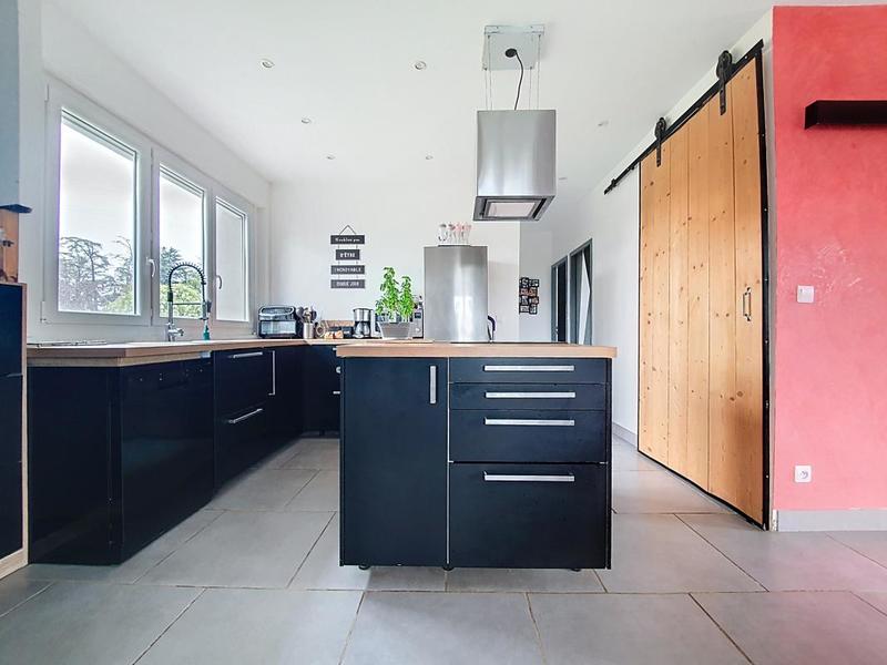 Appartement - 94 m² - 3 pièces