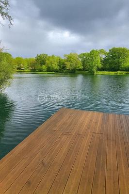 Terrain de loisirs - 10 885 m²