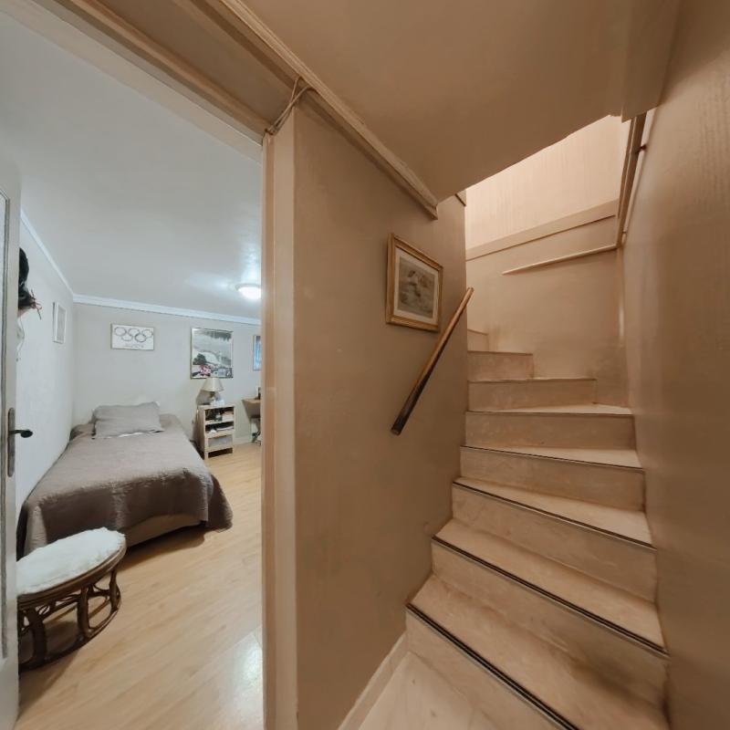 Maison - 90 m² - 5 pièces