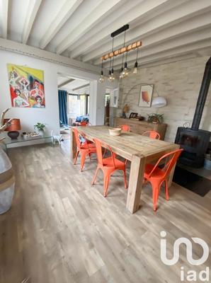 Maison - 219 m² - 8 pièces