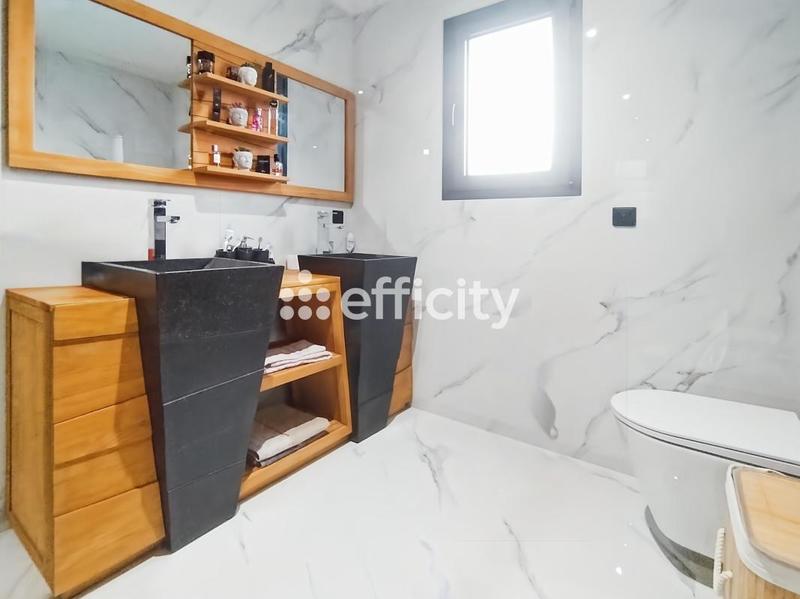 Pavillon - 151 m² - 5 pièces