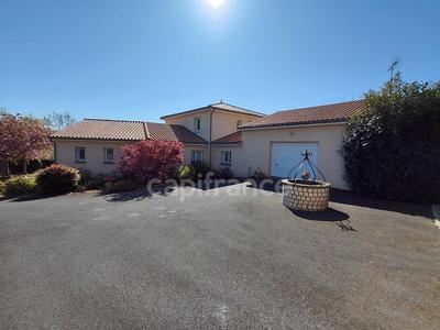 Villa - 295 m² - 8 pièces