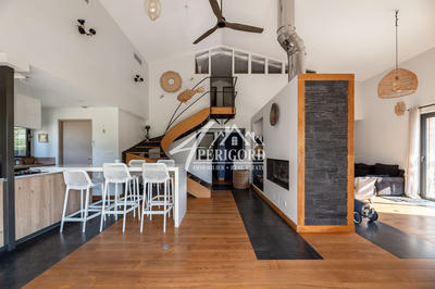 Maison contemporaine - 160 m² - 6 pièces