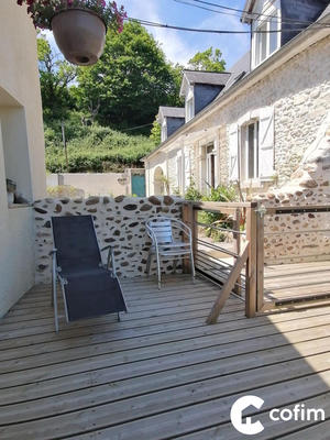 Maison - 372 m² - 7 pièces