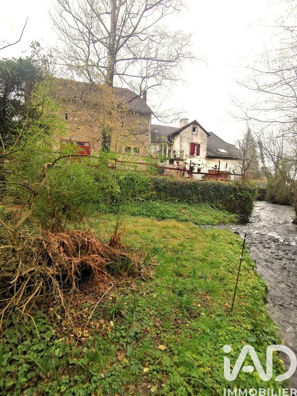 Maison - 262 m² - 8 pièces