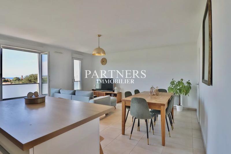 Appartement - 82 m² - 4 pièces