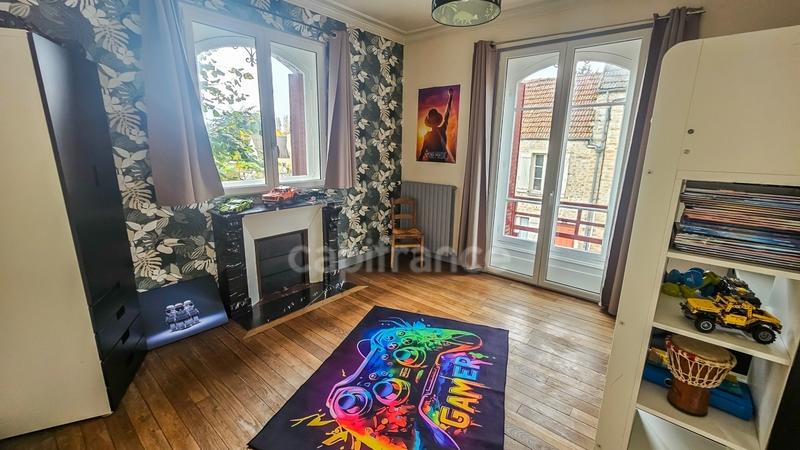 Maison de maîtres - 225 m² - 10 pièces