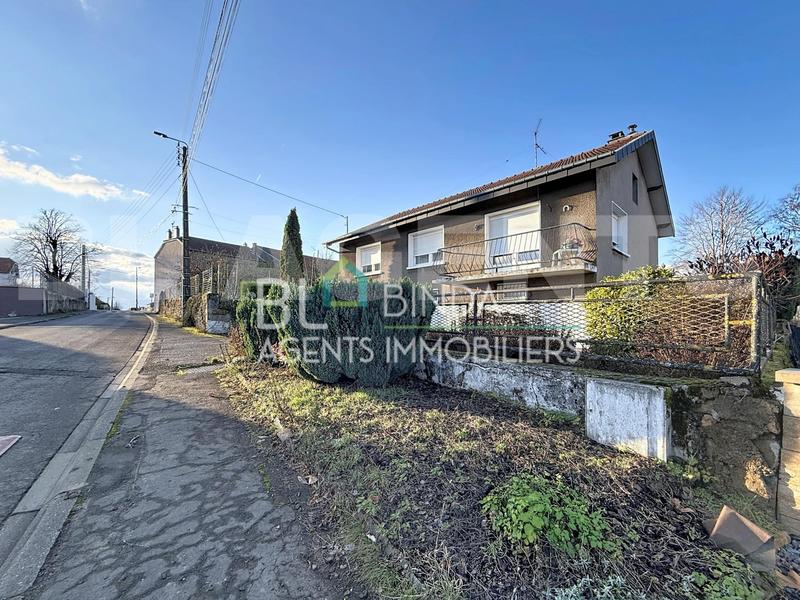 Maison - 93 m² - 6 pièces