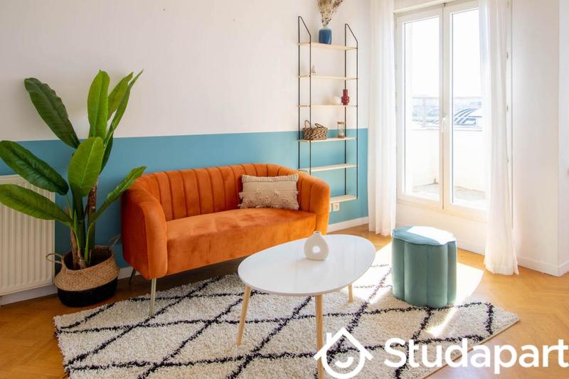 Chambre - 13 m² - 1 pièce