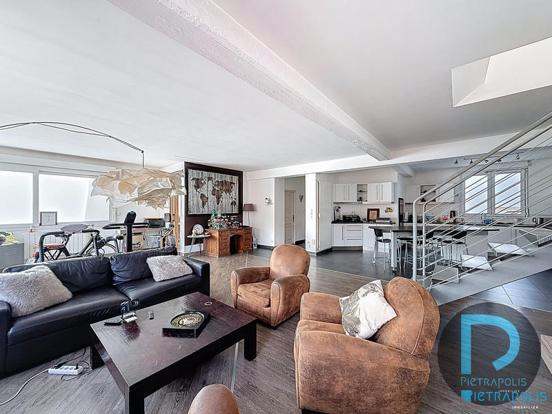 Appartement - 195 m² - 5 pièces