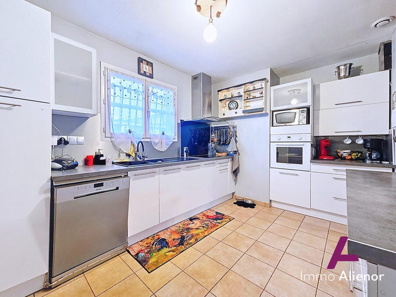 Maison - 122 m² - 4 pièces