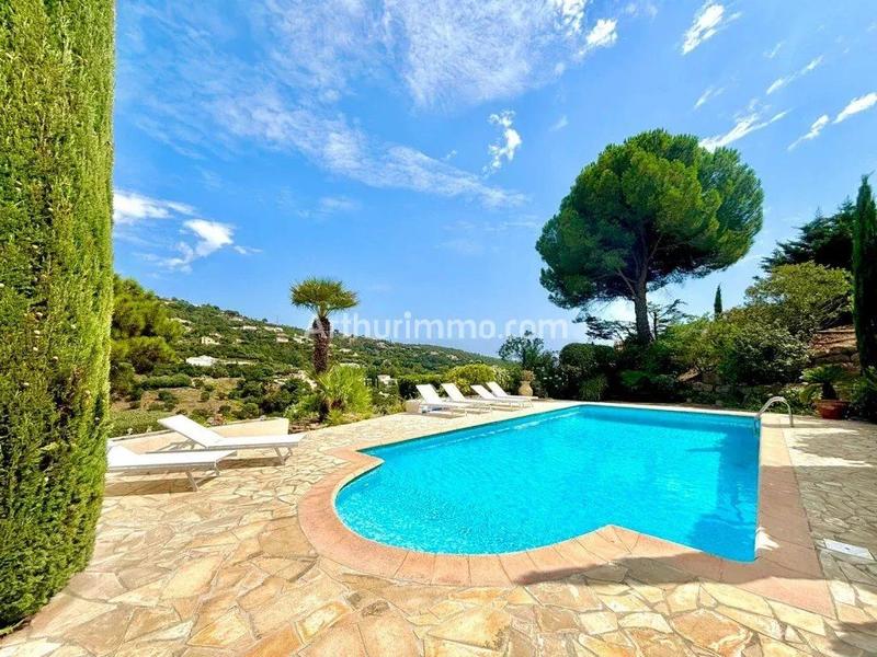 Maison - 165 m² - 7 pièces