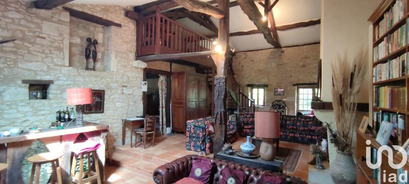 Maison - 280 m² - 10 pièces