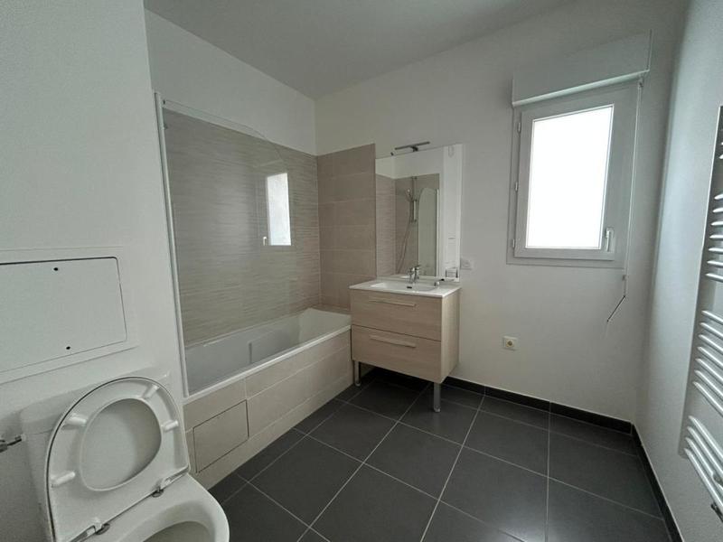 Appartement - 90 m² - 4 pièces