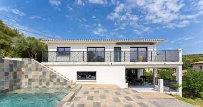 Villa - 285 m² - 6 pièces