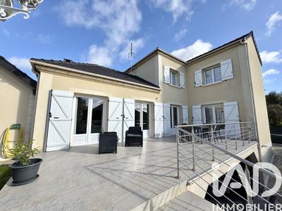 Maison - 134 m² - 5 pièces