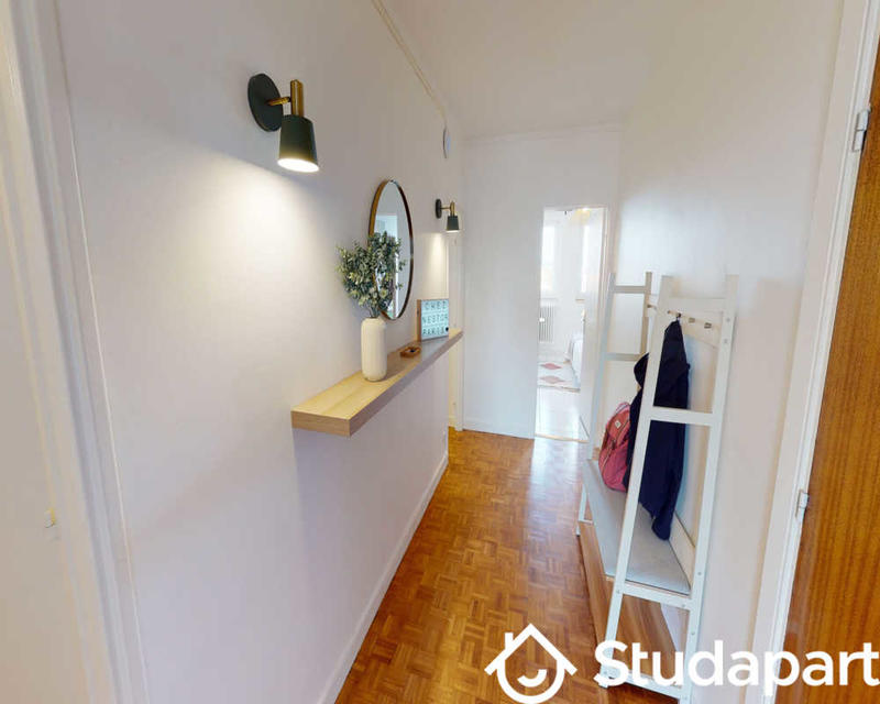 Chambre - 90 m² - 1 pièce