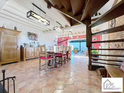 Maison - 190 m² - 6 pièces