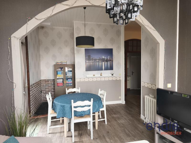 Maison - 245 m² - 12 pièces