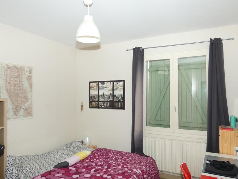 Maison traditionnelle - 200 m² - 8 pièces