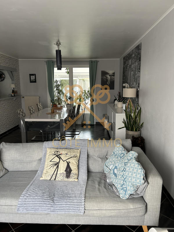 Maison - 98 m² - 4 pièces