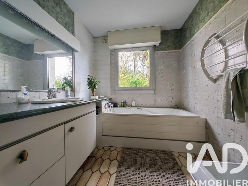 Maison - 184 m² - 7 pièces