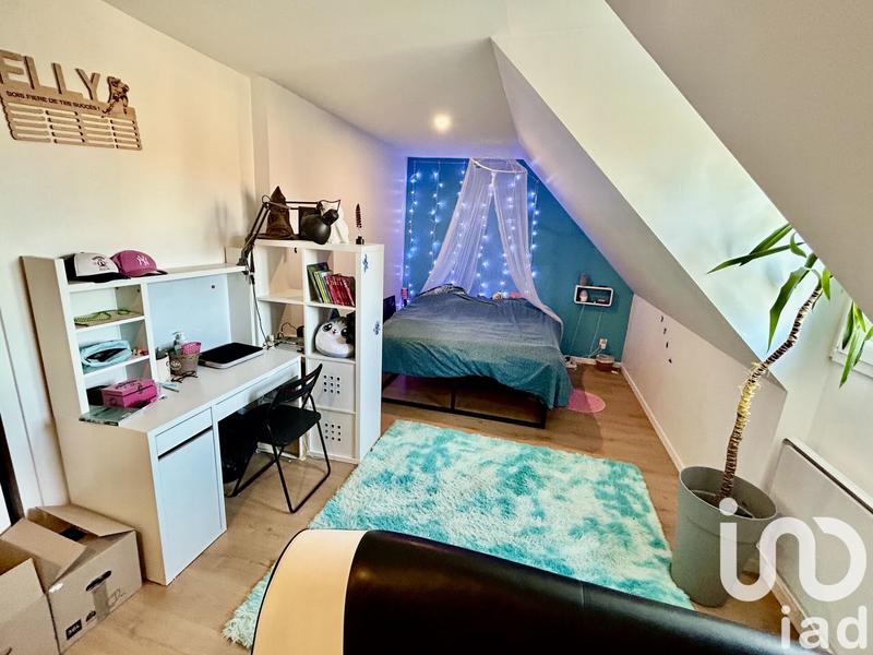 Maison - 210 m² - 7 pièces