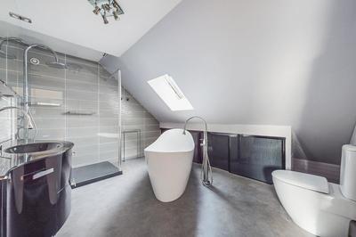 Maison - 180 m² - 6 pièces